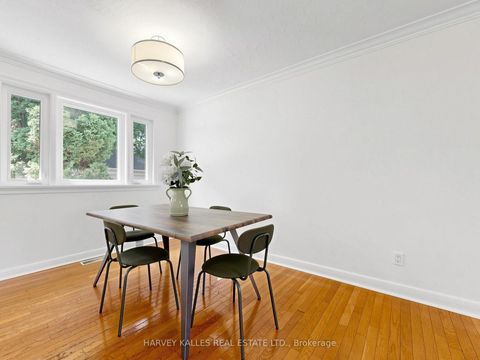 Photo 9 at 87 Combe Avenue, Bathurst Manor, Toronto