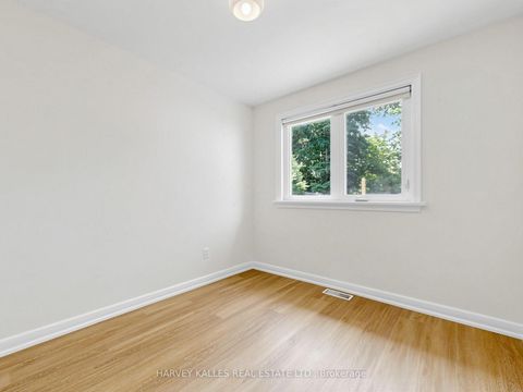 Photo 15 at 87 Combe Avenue, Bathurst Manor, Toronto