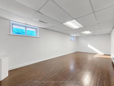 Photo 19 at 87 Combe Avenue, Bathurst Manor, Toronto