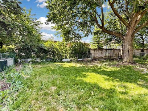 Photo 31 at 87 Combe Avenue, Bathurst Manor, Toronto