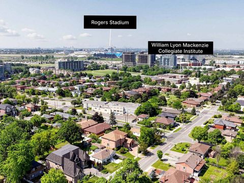 Photo 37 at 87 Combe Avenue, Bathurst Manor, Toronto
