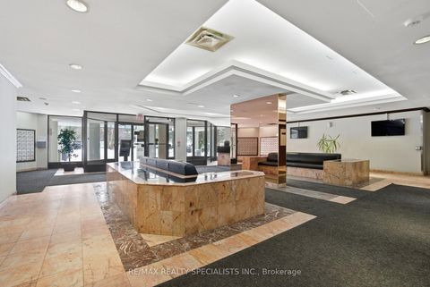Photo 4 at 1707 - 1 Rowntree Road, Jamestown, Toronto