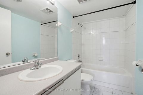 Photo 17 at 1707 - 1 Rowntree Road, Jamestown, Toronto