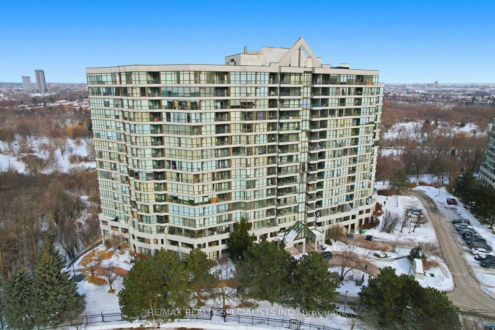 1707 - 1 Rowntree Road, Jamestown, Toronto photo 6