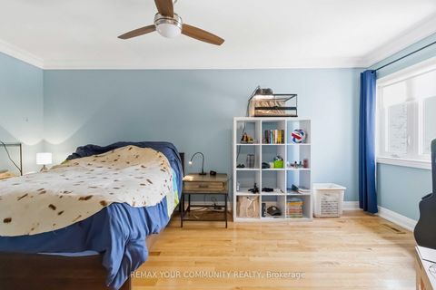 Photo 22 at 15 Klamath Court, Maple, Vaughan