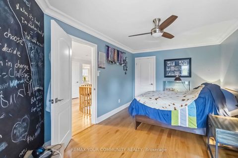 Photo 24 at 15 Klamath Court, Maple, Vaughan