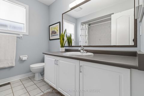 Photo 27 at 15 Klamath Court, Maple, Vaughan