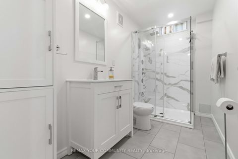 Photo 33 at 15 Klamath Court, Maple, Vaughan