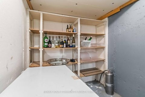 Photo 34 at 15 Klamath Court, Maple, Vaughan