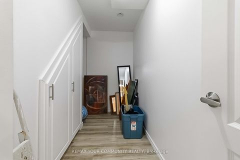 Photo 35 at 15 Klamath Court, Maple, Vaughan