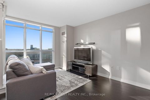 Photo 4 at 1106 - 15 Iceboat Terrace, Waterfront Communities C1, Toronto