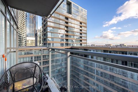 Photo 15 at 1106 - 15 Iceboat Terrace, Waterfront Communities C1, Toronto