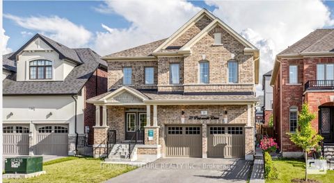 Photo 1 at 21 Pietrowski Drive, Keswick North, Georgina