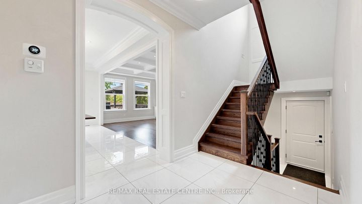 Photo 15 at 1496 Mansfield Drive, CP College Park, Oakville