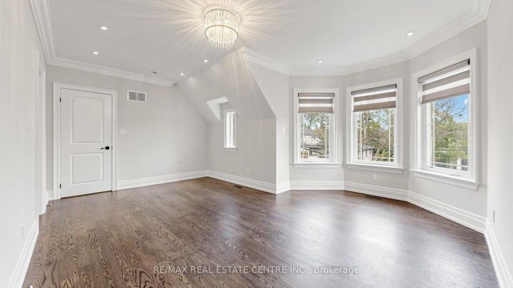 Photo 23 at 1496 Mansfield Drive, CP College Park, Oakville