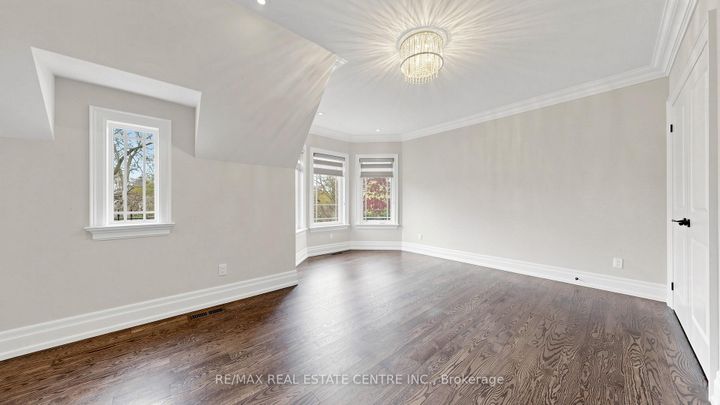 Photo 25 at 1496 Mansfield Drive, CP College Park, Oakville
