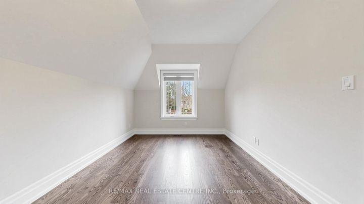 Photo 29 at 1496 Mansfield Drive, CP College Park, Oakville