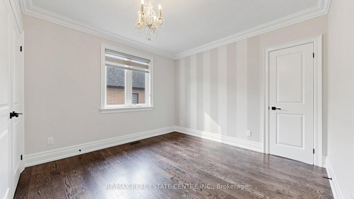 Photo 31 at 1496 Mansfield Drive, CP College Park, Oakville