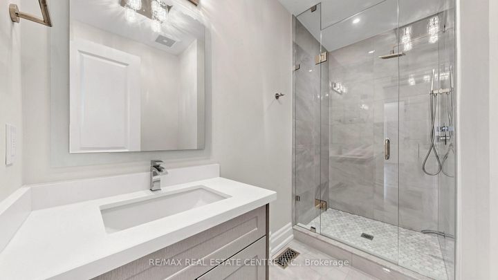 Photo 34 at 1496 Mansfield Drive, CP College Park, Oakville