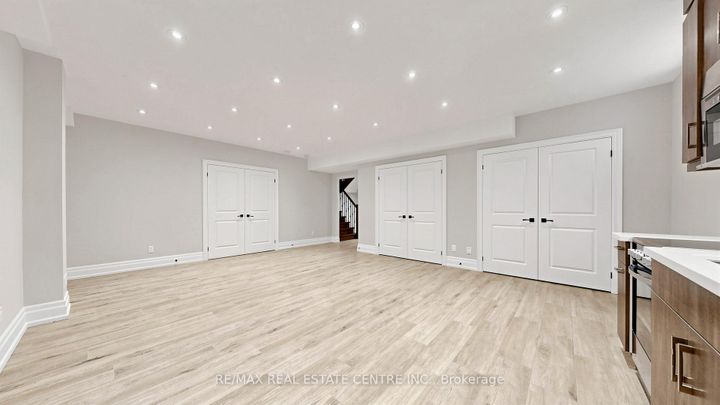 Photo 39 at 1496 Mansfield Drive, CP College Park, Oakville