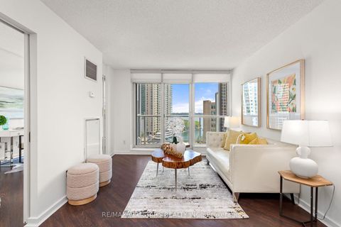 Photo 6 at 804 - 208 Queens Quay W, Waterfront Communities C1, Toronto
