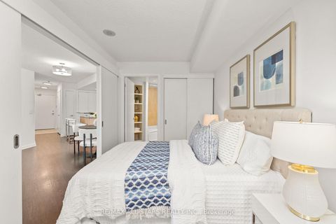 Photo 18 at 804 - 208 Queens Quay W, Waterfront Communities C1, Toronto