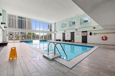 Photo 31 at 804 - 208 Queens Quay W, Waterfront Communities C1, Toronto