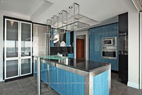 Photo 16 at 902W - 500 Queens Quay W., Waterfront Communities C1, Toronto