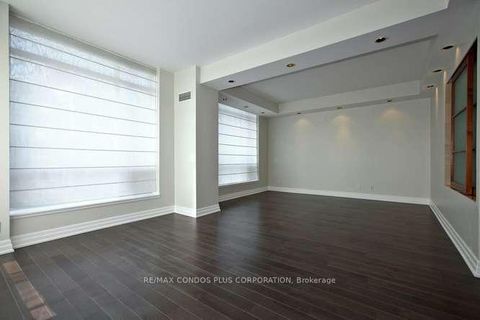 Photo 26 at 902W - 500 Queens Quay W., Waterfront Communities C1, Toronto