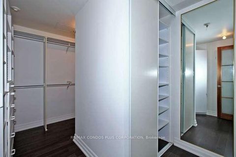 Photo 33 at 902W - 500 Queens Quay W., Waterfront Communities C1, Toronto
