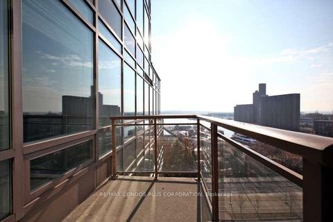 Photo 34 at 902W - 500 Queens Quay W., Waterfront Communities C1, Toronto