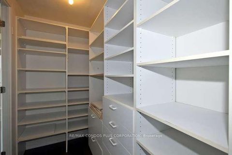 Photo 37 at 902W - 500 Queens Quay W., Waterfront Communities C1, Toronto