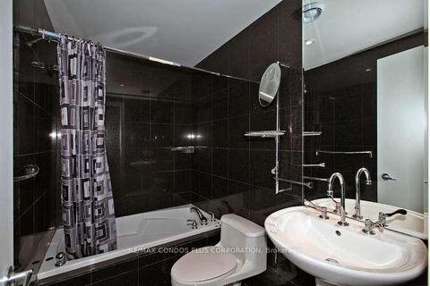 Photo 38 at 902W - 500 Queens Quay W., Waterfront Communities C1, Toronto