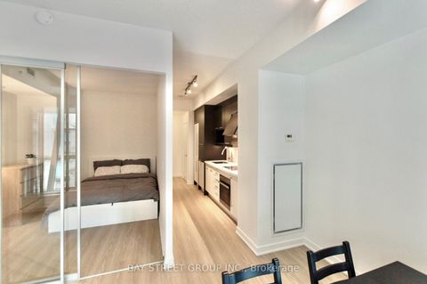 Photo 12 at 203 - 199 Richmond Street W, Waterfront Communities C1, Toronto