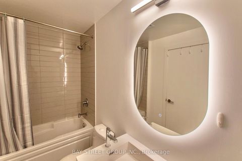 Photo 22 at 203 - 199 Richmond Street W, Waterfront Communities C1, Toronto