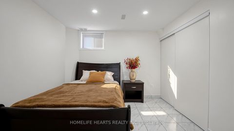 Photo 16 at 30 Shepton Way, Steeles, Toronto