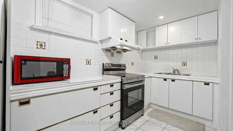 Photo 18 at 30 Shepton Way, Steeles, Toronto
