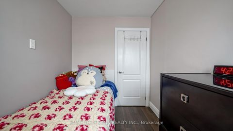 Photo 33 at 30 Shepton Way, Steeles, Toronto