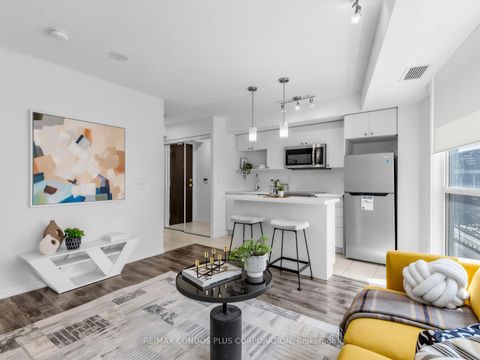 Photo 7 at 1012 - 18 Yonge Street, Waterfront Communities C1, Toronto