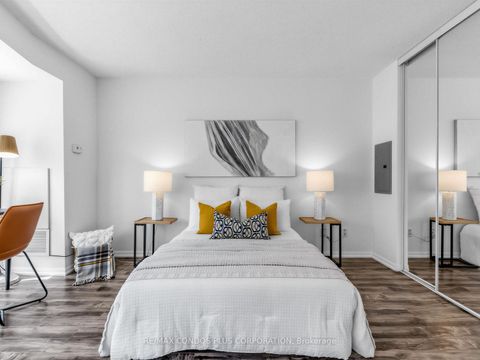 Photo 16 at 1012 - 18 Yonge Street, Waterfront Communities C1, Toronto