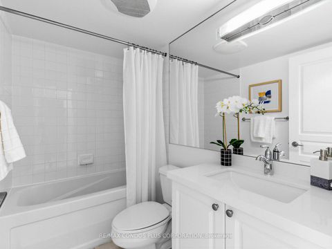 Photo 23 at 1012 - 18 Yonge Street, Waterfront Communities C1, Toronto