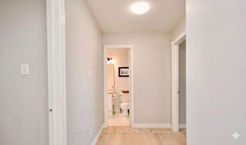 Photo 5 at 88 Michael Crescent, East Bayfield, Barrie