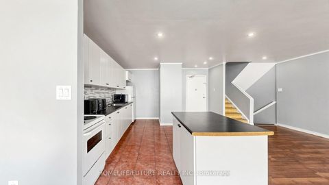 Photo 13 at 204 - 4060 Lawrence Avenue E, West Hill, Toronto