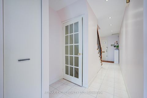 Photo 20 at 176 Goldhawk Trail, Milliken, Toronto