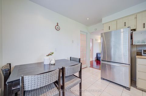 Photo 24 at 176 Goldhawk Trail, Milliken, Toronto