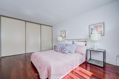 Photo 31 at 176 Goldhawk Trail, Milliken, Toronto