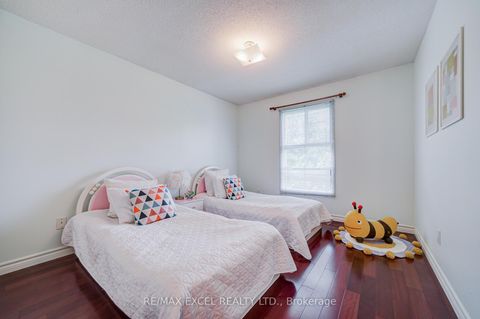 Photo 35 at 176 Goldhawk Trail, Milliken, Toronto