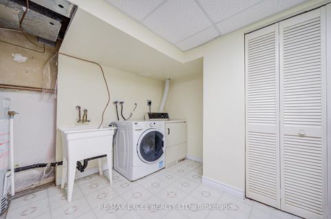 Photo 42 at 176 Goldhawk Trail, Milliken, Toronto