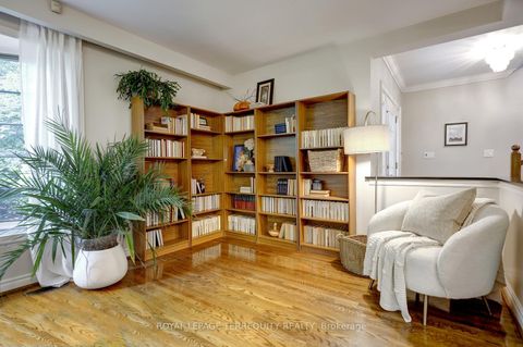 Photo 4 at 27 Shadwick Drive, Richview, Toronto