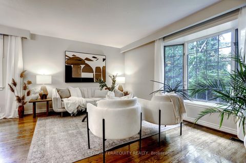 Photo 5 at 27 Shadwick Drive, Richview, Toronto